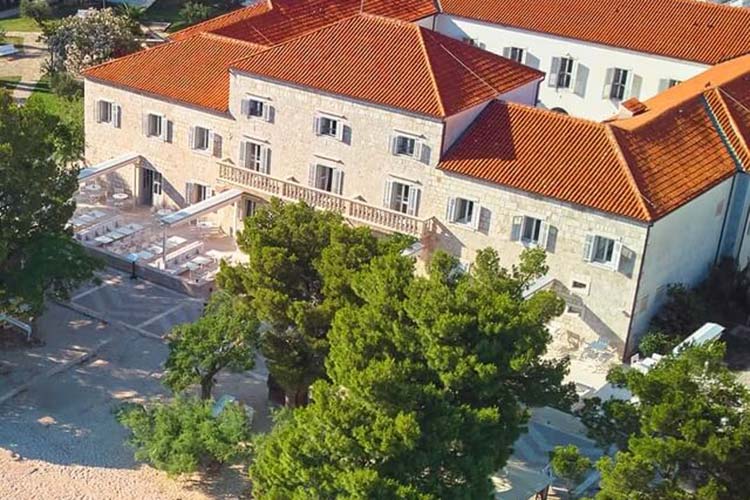 hotel kaštelet tučepi